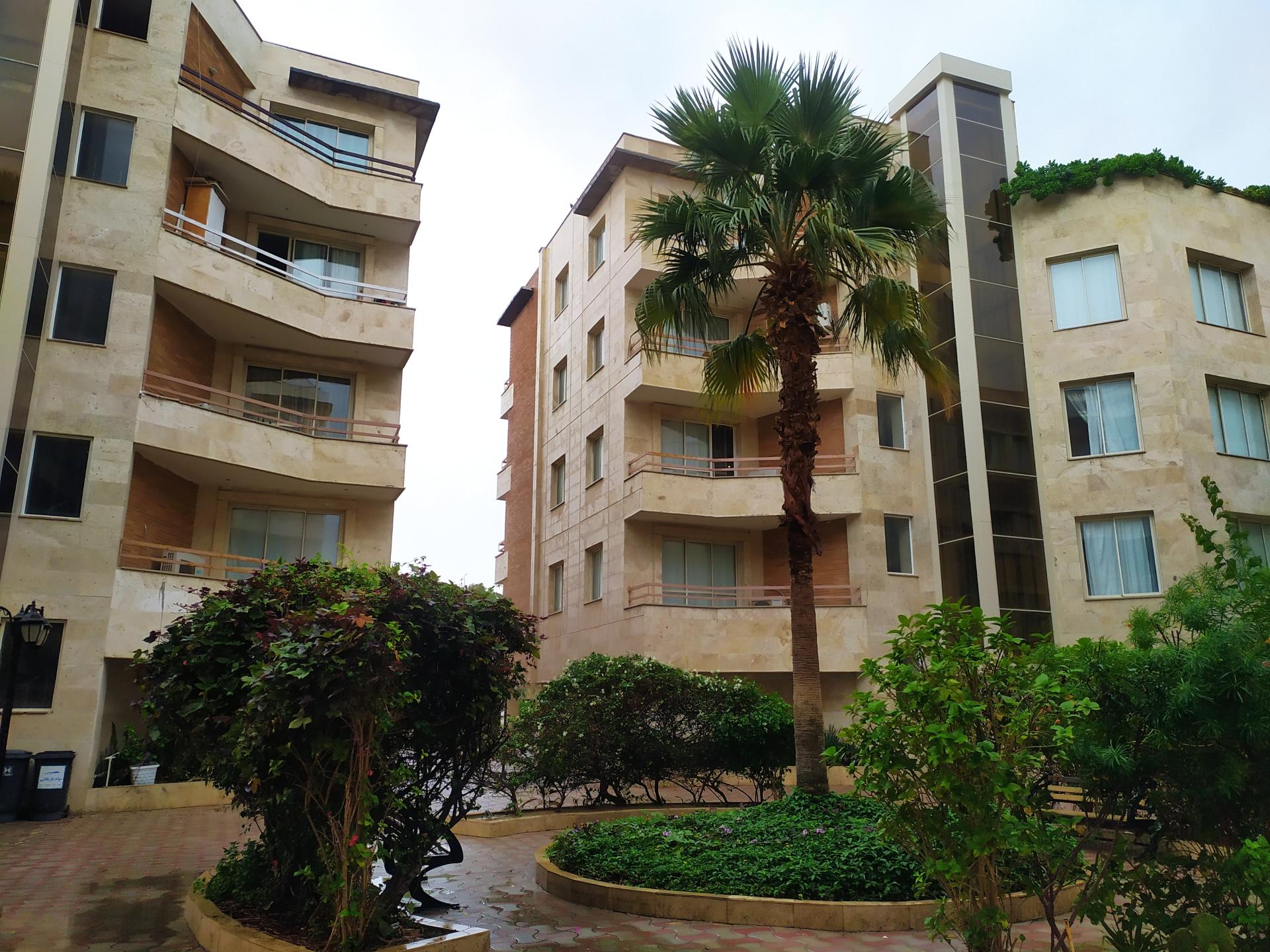 عکس مجتمع نیاوران