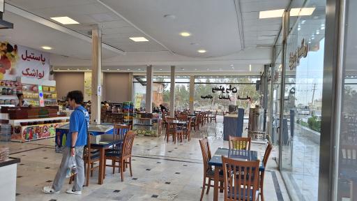 عکس رستوران حاج حسینی