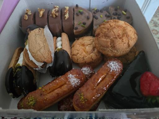 عکس شیرینی و بستنی طالب