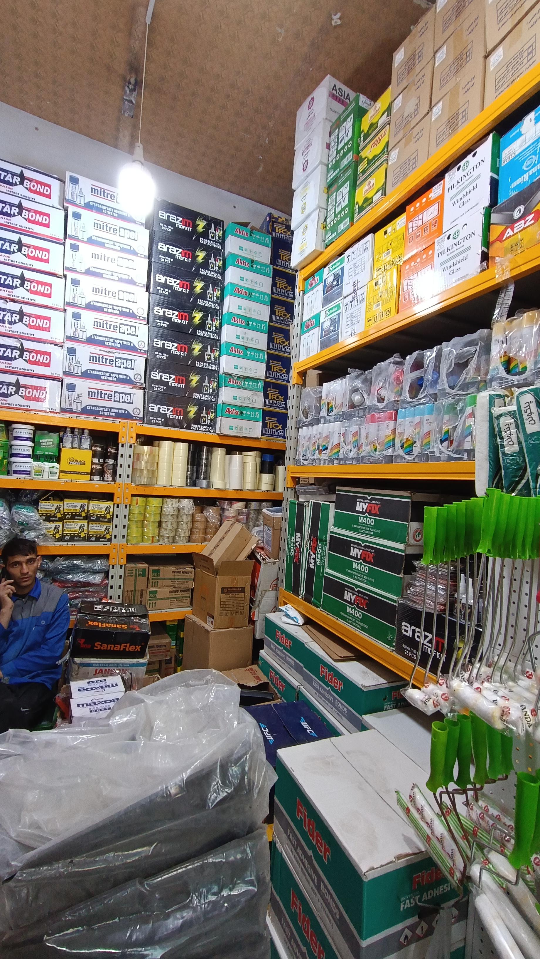 عکس پخش عمده چسب و ابزارآلات 