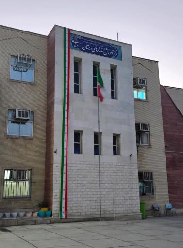 عکس دبیرستان پسرانه استعدادهای درخشان  شهید حقانی