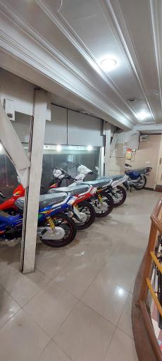 عکس فروشگاه موتور سیکلت خرمی