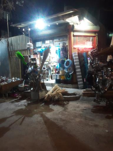 عکس فروشگاه رنگ و ابزار محمود