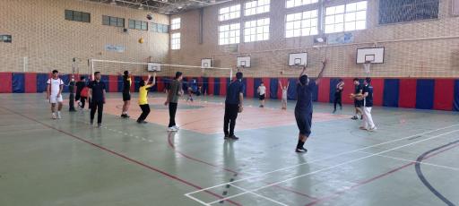 عکس سالن ورزشی ولایت