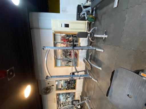 باشگاه بدن سازی عرفان