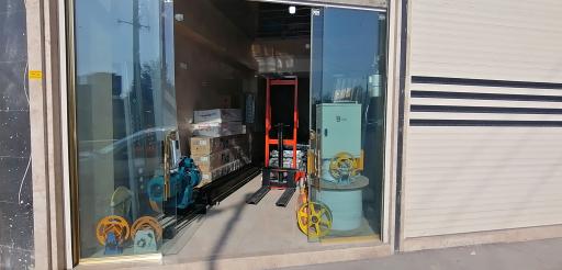 عکس آسانسور اطمینان