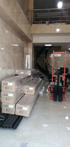 عکس آسانسور اطمینان