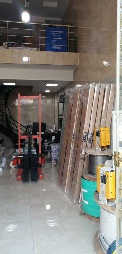 عکس آسانسور اطمینان