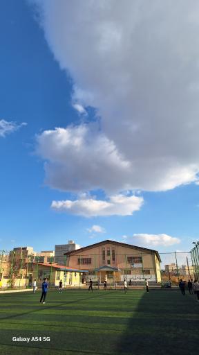 عکس استادیوم چمن مصنوعی برزگر