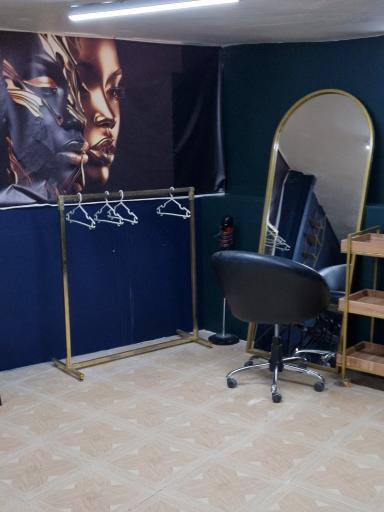 عکس سالن زیبایی مهرآوا