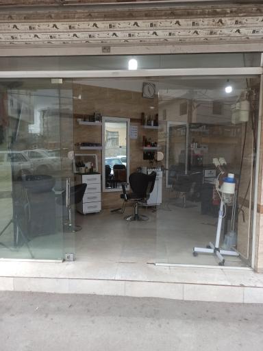 عکس پیرایش امید
