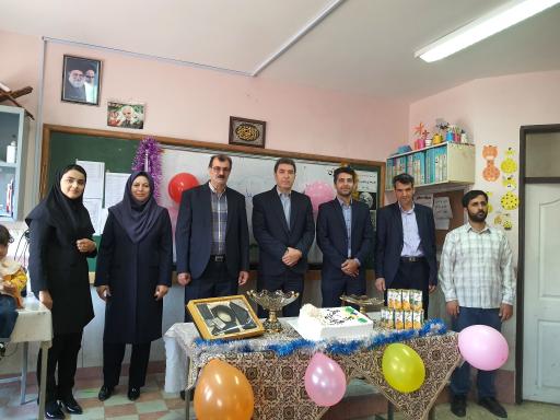 عکس دبستان امام خمینی سراب