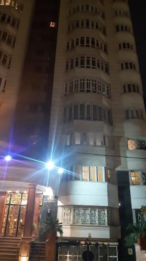 عکس برج نگین صحرا