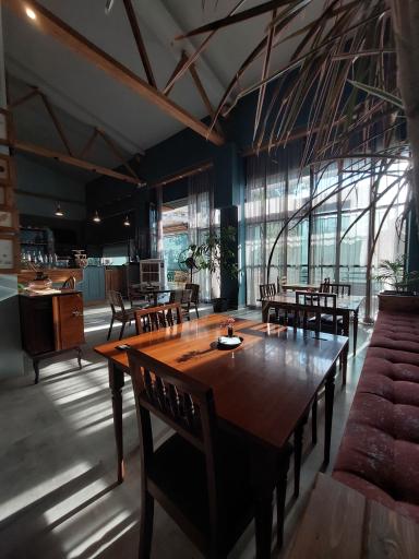 عکس کافه رستوران پیاده رو 