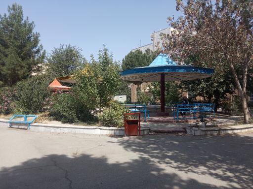 عکس مدرسه دخترانه راهنمایی قیام و دبیرستان حضرت معصومه