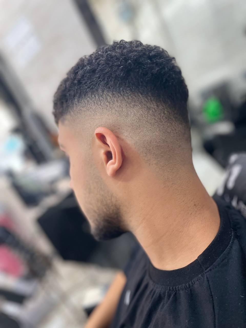 عکس پیرایش آدُر