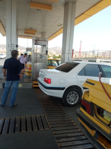 عکس پمپ گاز سی ان جی کوثر پرند