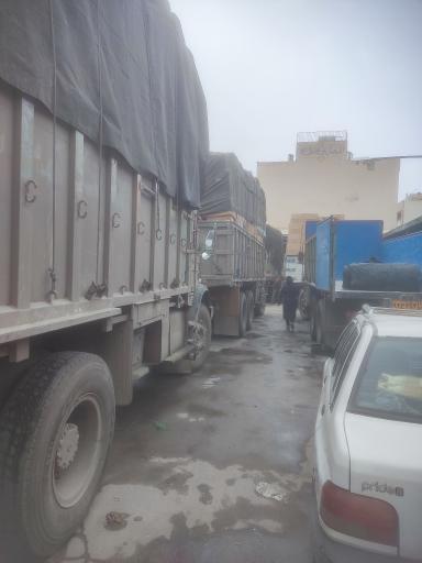 عکس تخلیه بار و باربری کورش (رسول قناعتی)