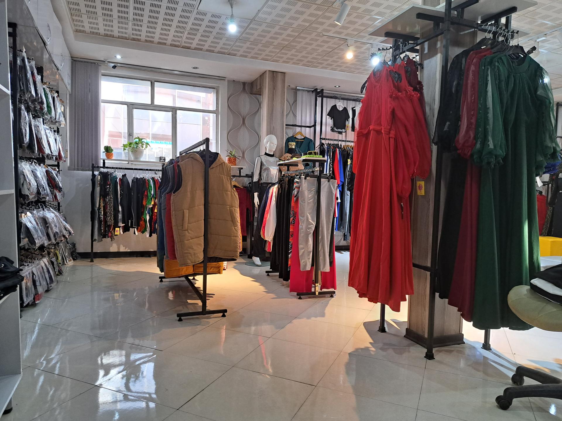 عکس مزون تک سون