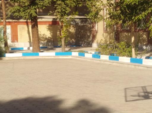 عکس دبیرستان آیت الله صالحی