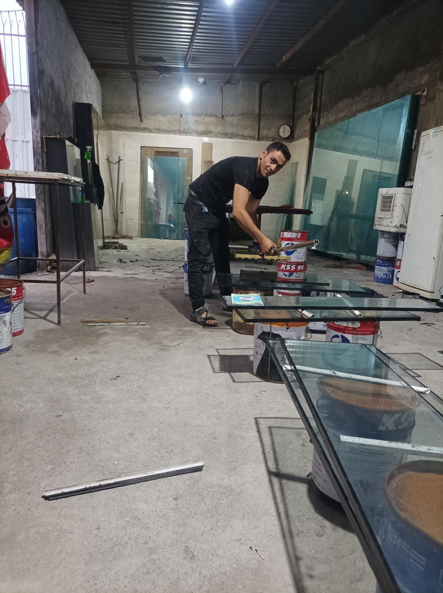 عکس شیشه بری