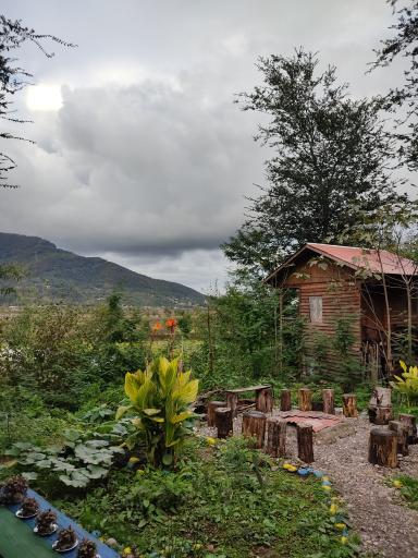 عکس اقامتگاه بومگردی گیلانه جان