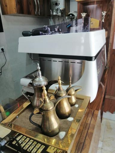 عکس کافی شاپ ایمان