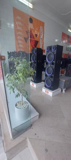 عکس دنیای اسپیکر یزد 