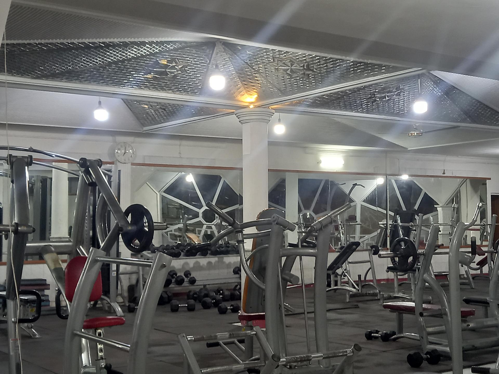 عکس باشگاه بدنسازی عطایی