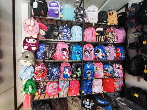 عکس تولیدی و پخش پارس کیف البرز