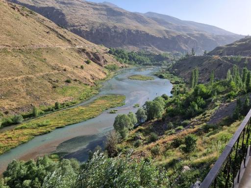 عکس دریاچه امام زاده علی