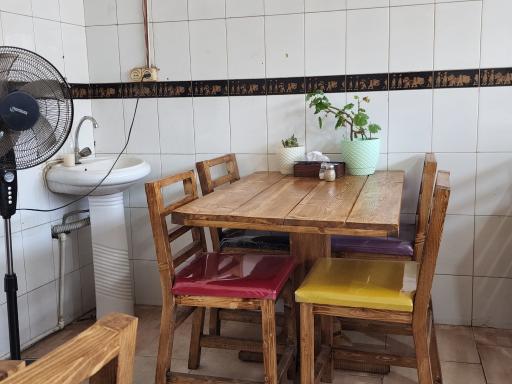 عکس غذا خوری هادی