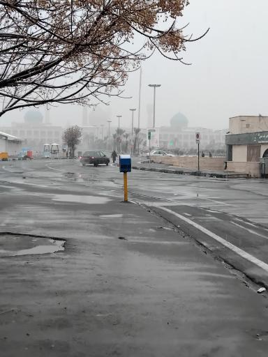 عکس پارکینگ حرم امام خمینی