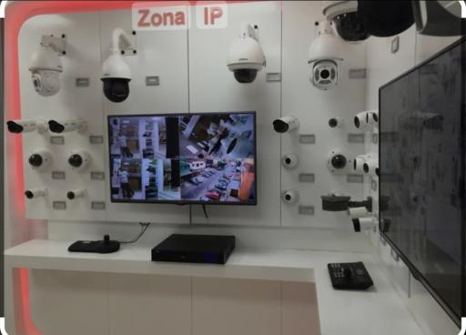 عکس فروشگاه اینترنتی دوربین ماندگار