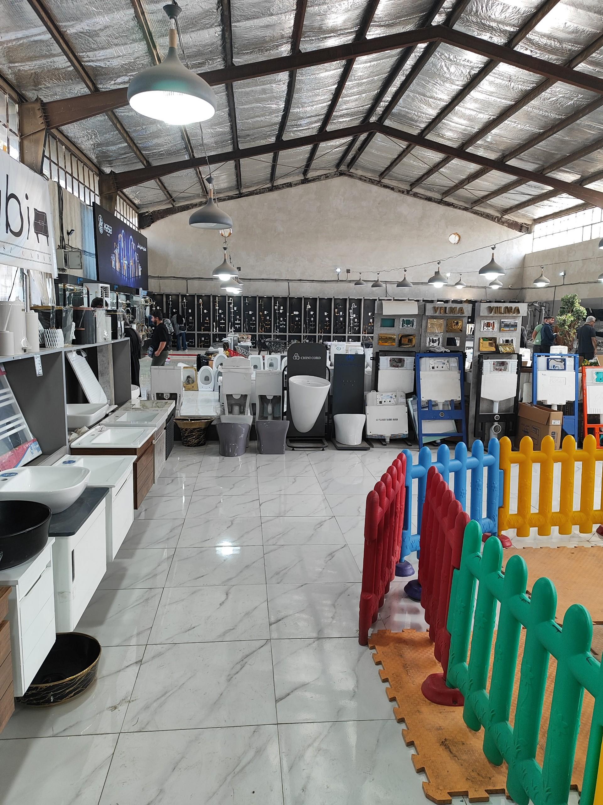 عکس فروشگاه لوازم بهداشتی اخلاصی