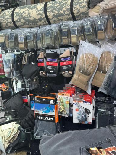 عکس فروشگاه کوهنوردی تختی