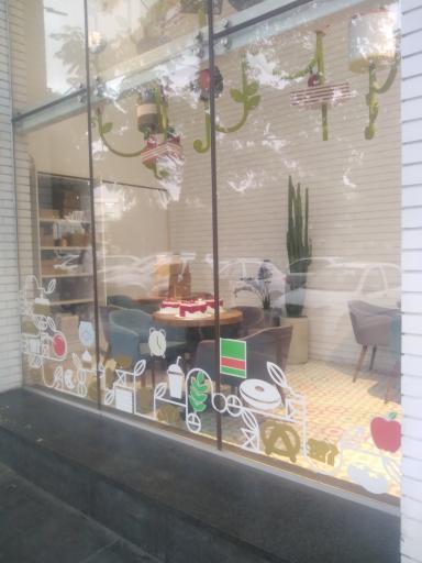 عکس نان و شیرینی چری