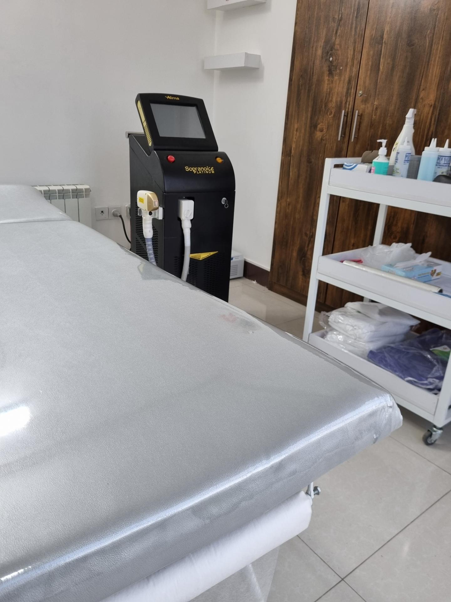 عکس کلینیک لیزر هانیماه