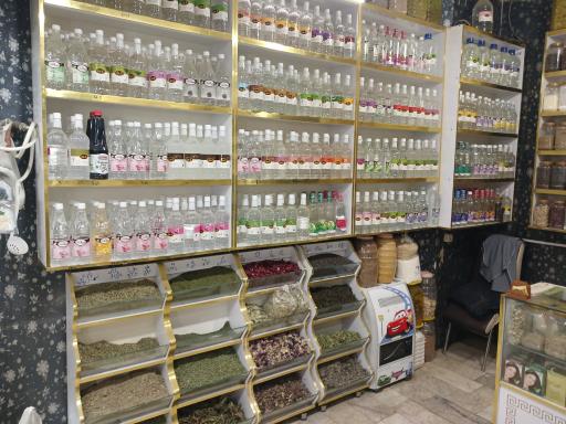 عکس عطاری مادر