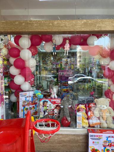 عکس اسباب بازی  فروشی رویای کودک