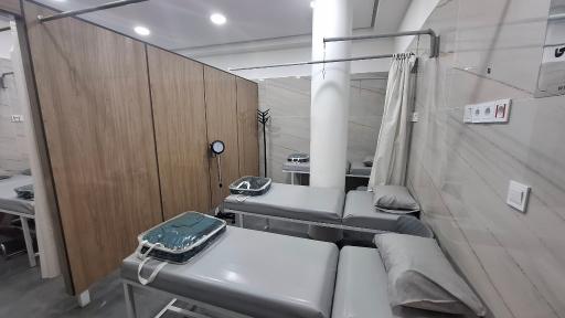 عکس درمانگاه حامی