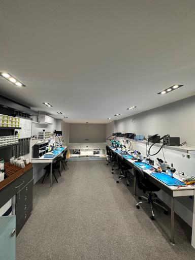 عکس اپل آی کلینیک