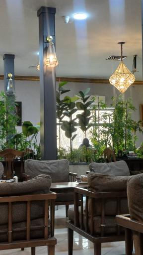 عکس سرای سنتی عمارت شمس