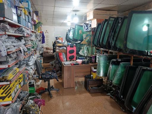 عکس شیشه اتومبیل محمدی