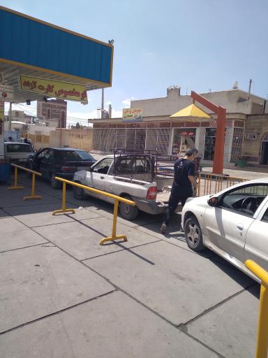 عکس پمپ بنزین و گاز cng برادران انجم شعاع