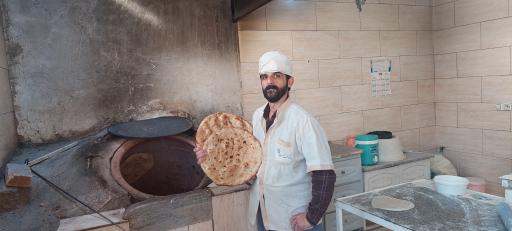 عکس نانوایی سنتی تنوری خان محمد