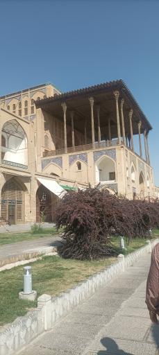 عکس عمارت عالی قاپو