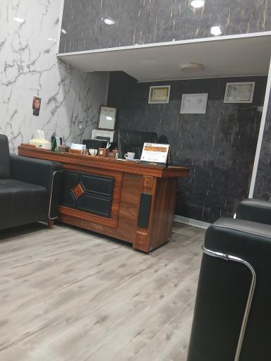 عکس مشاور املاک سامعی. خرید فروش رهن اجاره