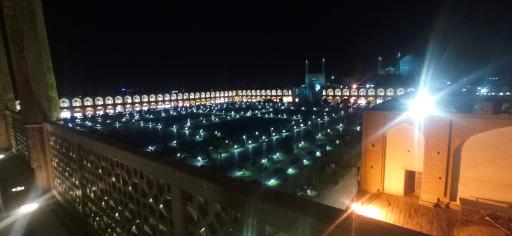 عکس عمارت عالی قاپو