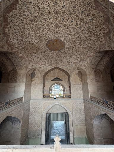 عکس عمارت عالی قاپو